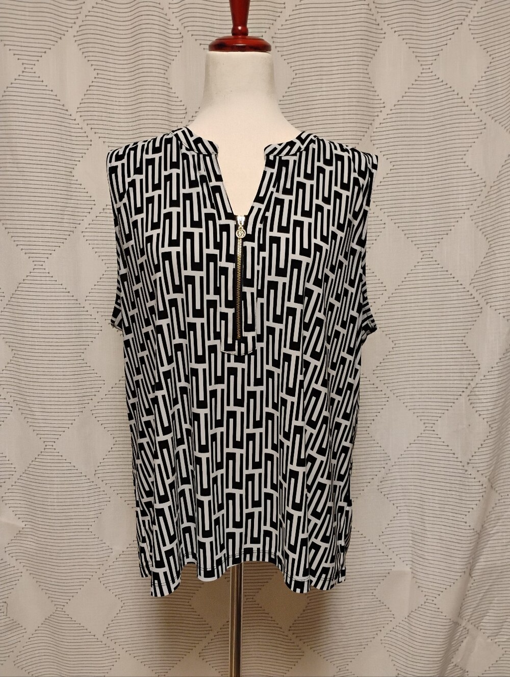 Anne Klein Geometric Black White Zip Neck Sleeveless Tank Top Blouse Large XL